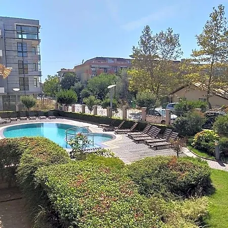 Ravda Apartments Хотел 3*
